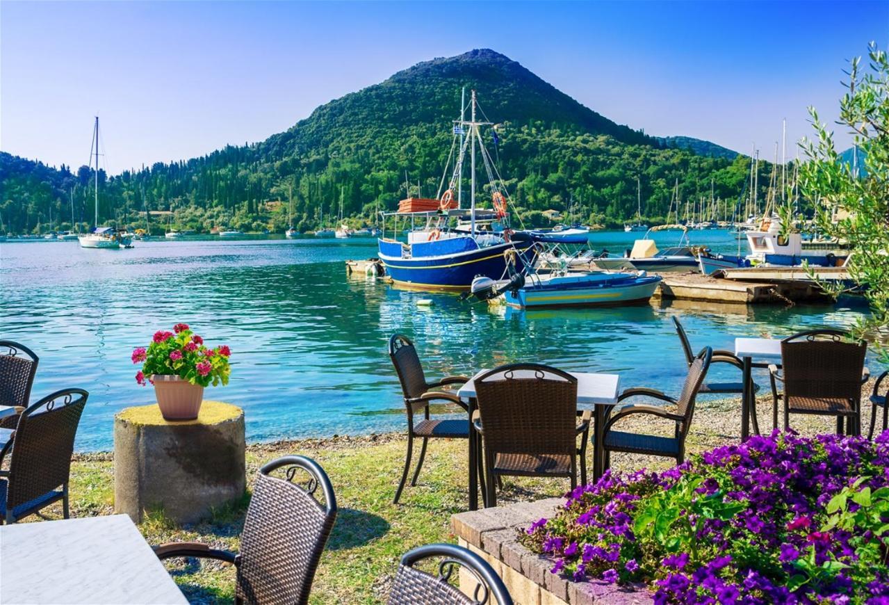 4 Seasons Paradise Near Athens Airport 2 Apartment *